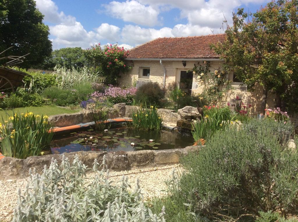 La Petite Maison Crezieres Kamer foto